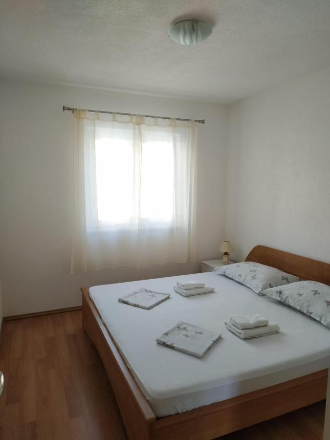Apartments Gojevic 볼 외부 사진