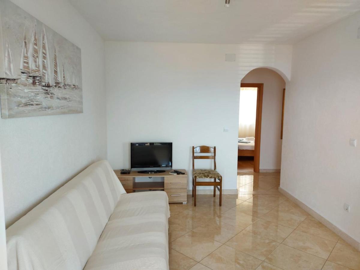 Apartments Gojevic 볼 외부 사진