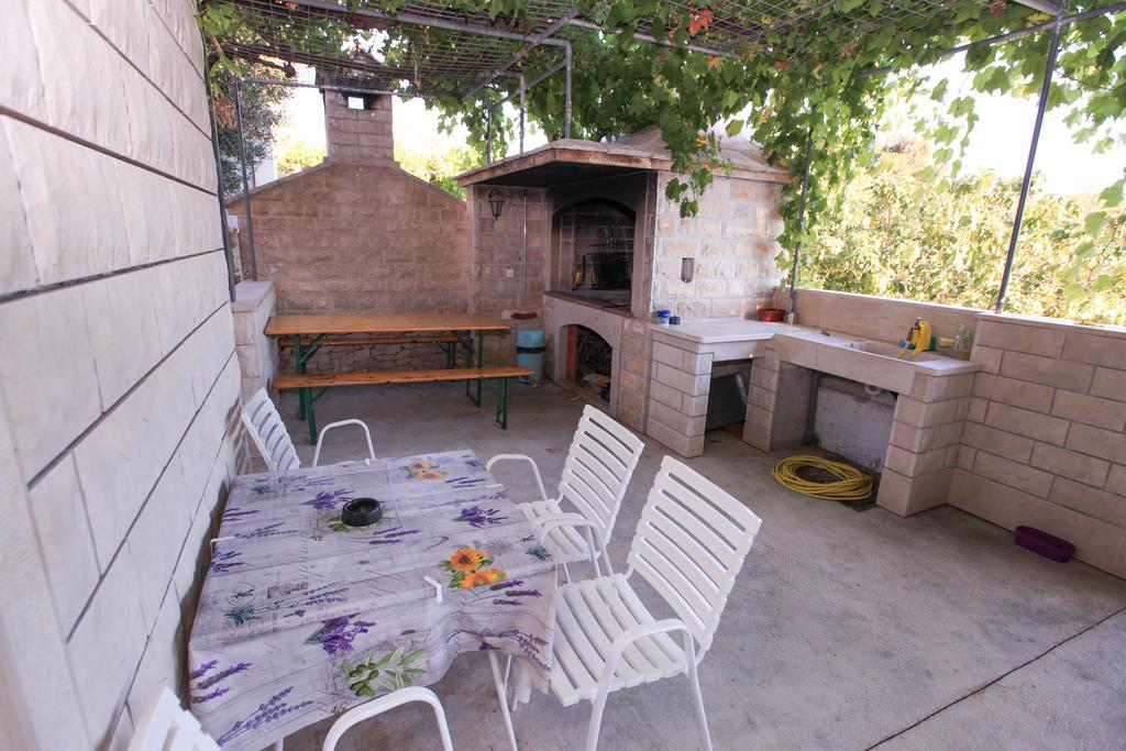 Apartments Gojevic 볼 외부 사진
